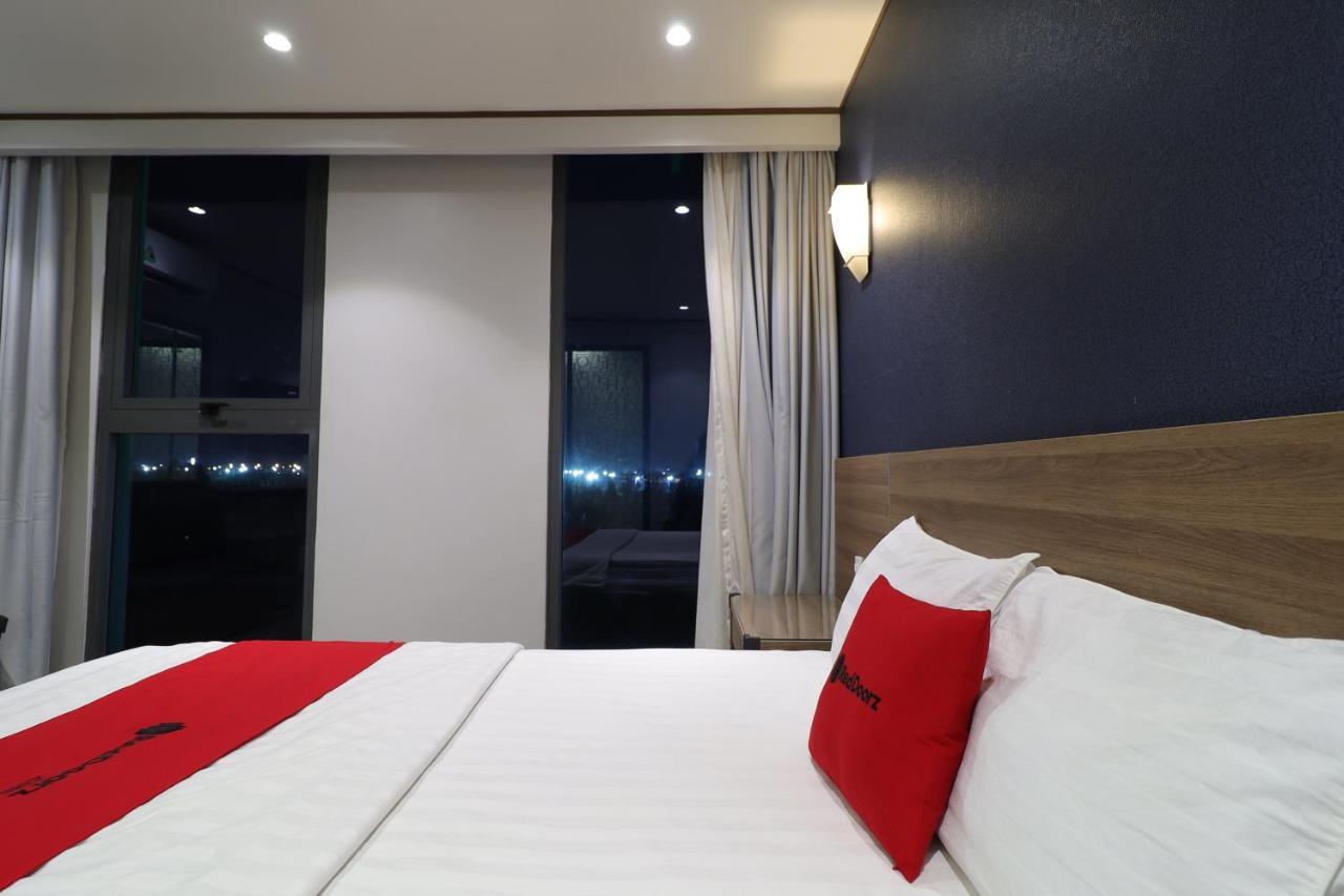 Отель Reddoorz Plus & Cloud 9 Quang Trung Хошимин Экстерьер фото