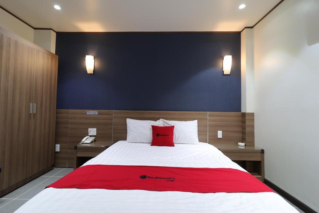 Отель Reddoorz Plus & Cloud 9 Quang Trung Хошимин Экстерьер фото