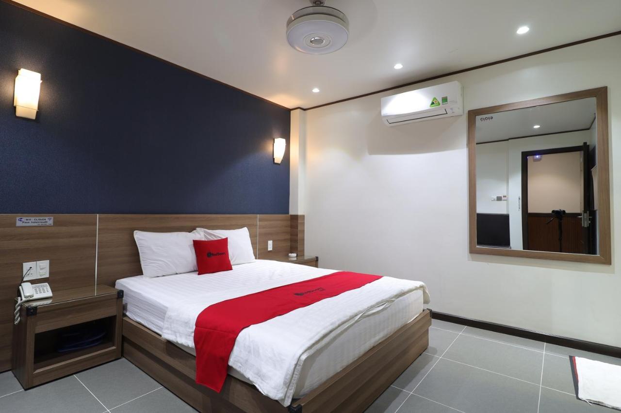 Отель Reddoorz Plus & Cloud 9 Quang Trung Хошимин Экстерьер фото