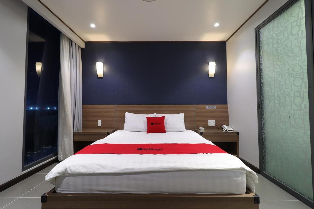 Отель Reddoorz Plus & Cloud 9 Quang Trung Хошимин Экстерьер фото